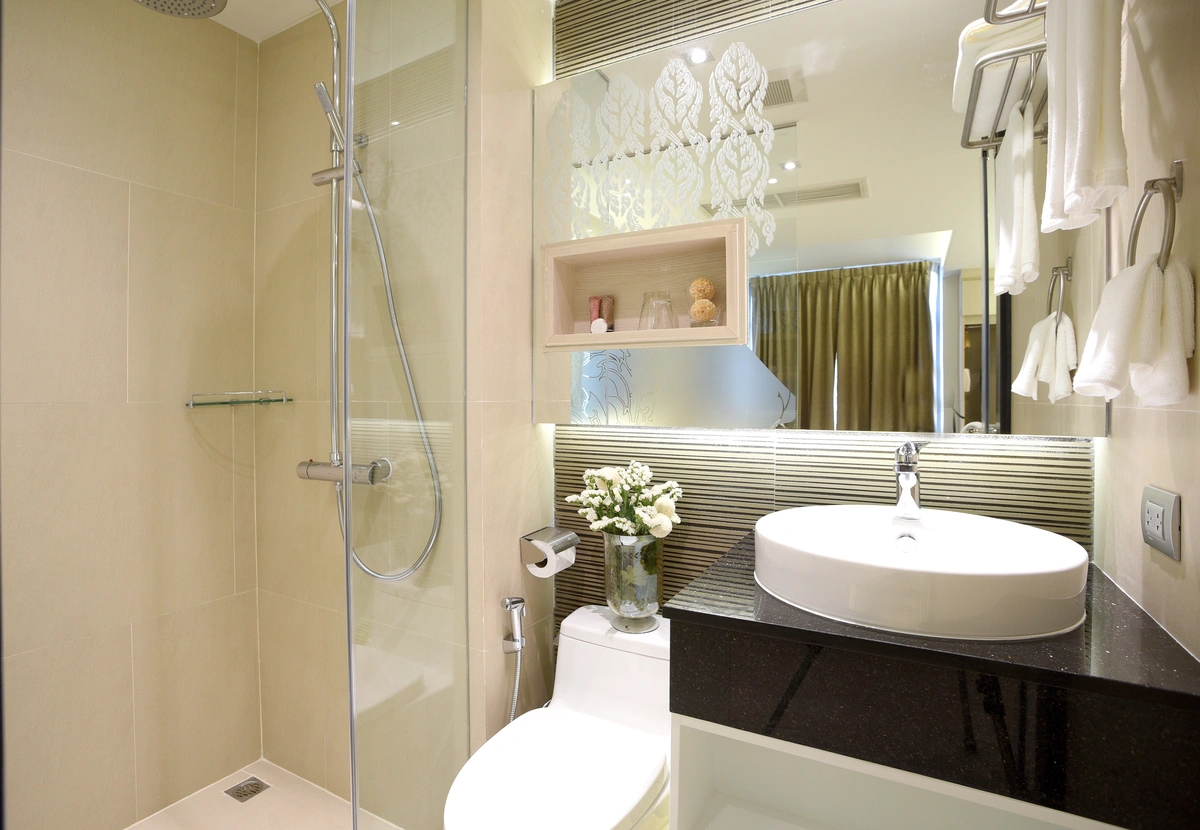 small bathroom design one sided